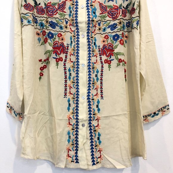 Scully Floral Embroidered Ivory Button Tunic Top - Picture 6 of 13
